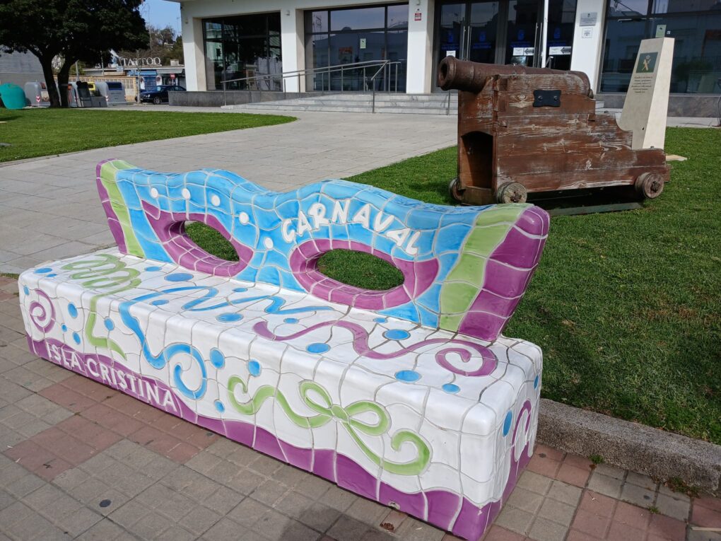 Detalle del Banco del Carnaval en los alrededores del Teatro Horacio Noguera